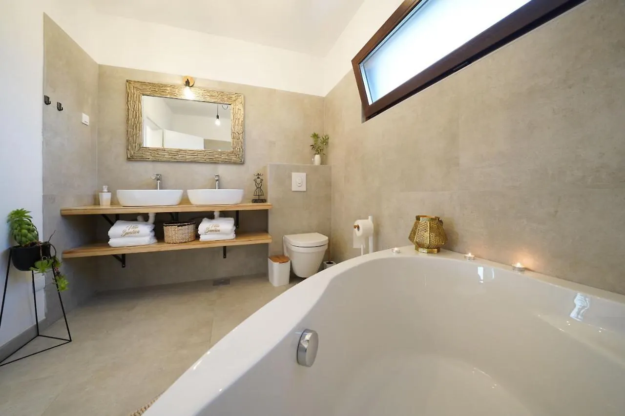Villa Suncica Zadarvillas Sukosan